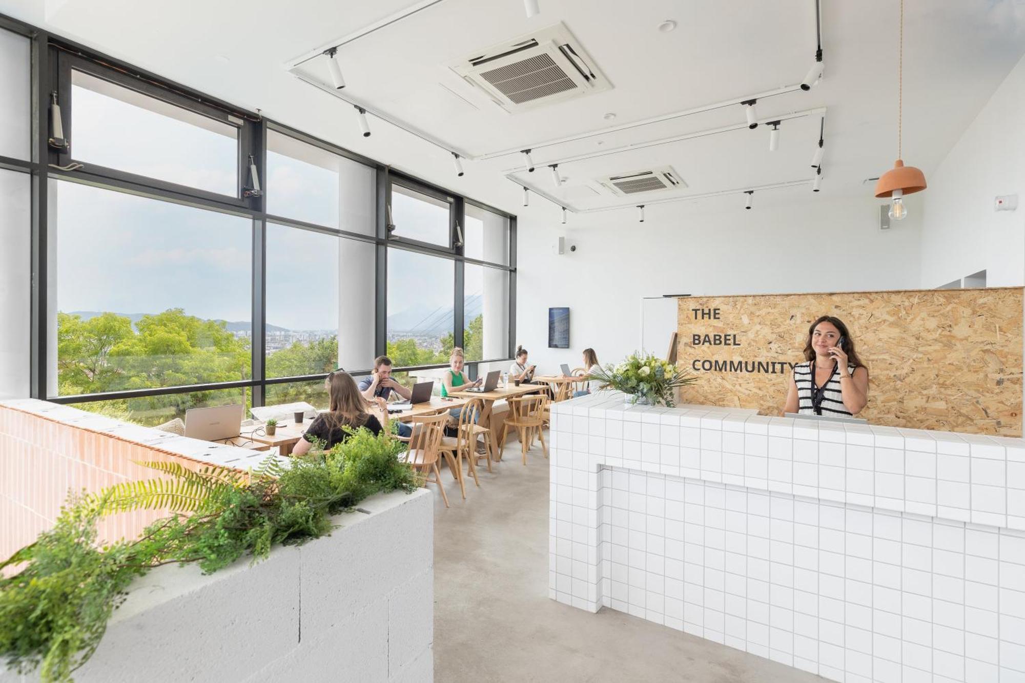 The Babel Community Hotel - Grenoble Bastille Экстерьер фото